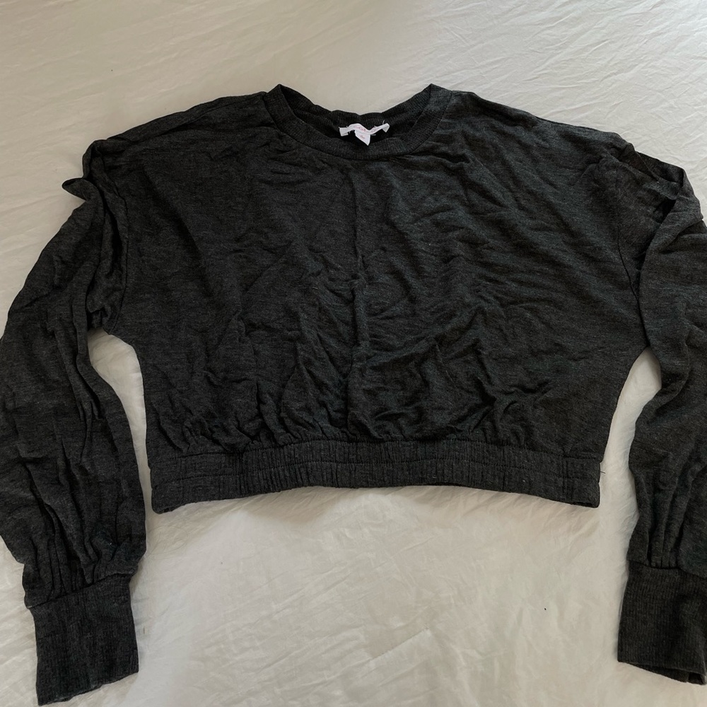 Colsie - Cropped Crewneck Sweater - size s